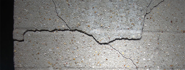 How to fill concrete cracks